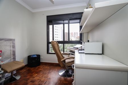 Apartamento à venda com 480m², 4 quartos e 4 vagasEscritório