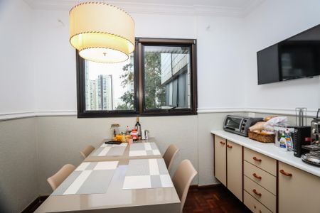 Apartamento à venda com 480m², 4 quartos e 4 vagasCopa