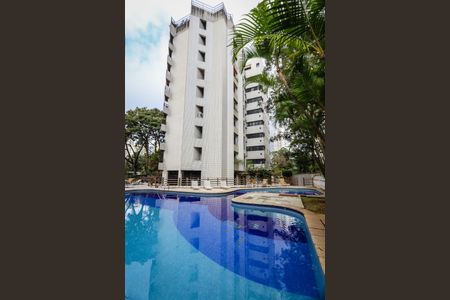 Apartamento à venda com 480m², 4 quartos e 4 vagasÁrea comum - Piscina
