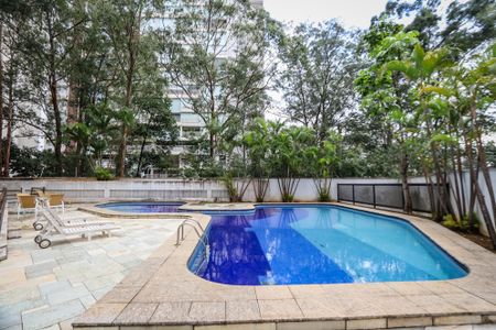 Apartamento à venda com 480m², 4 quartos e 4 vagasÁrea comum - Piscina