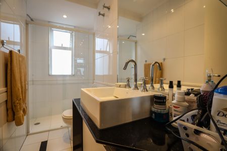 Apartamento à venda com 480m², 4 quartos e 4 vagasBanheiro da Suite 2