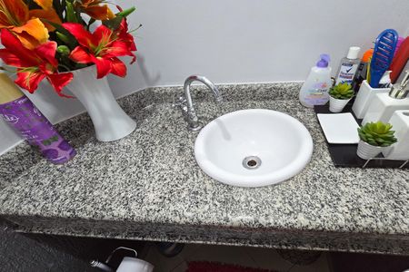 Casa à venda com 173m², 3 quartos e 2 vagasLavabo