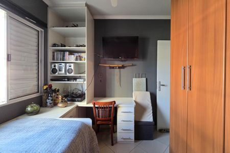 Casa à venda com 173m², 3 quartos e 2 vagasQuarto