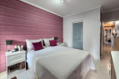 Casa à venda com 173m², 3 quartos e 2 vagasSuíte