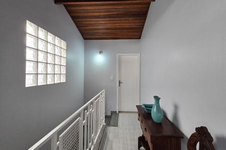 Casa à venda com 173m², 3 quartos e 2 vagasCorredor