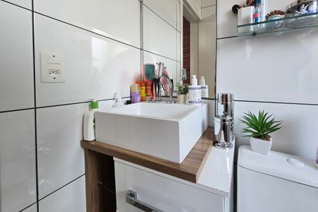 Casa à venda com 173m², 3 quartos e 2 vagasBanheiro - Suíte