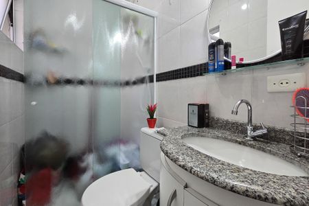 Casa à venda com 173m², 3 quartos e 2 vagasBanheiro Social