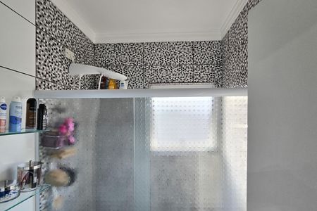 Casa à venda com 173m², 3 quartos e 2 vagasBanheiro - Suíte