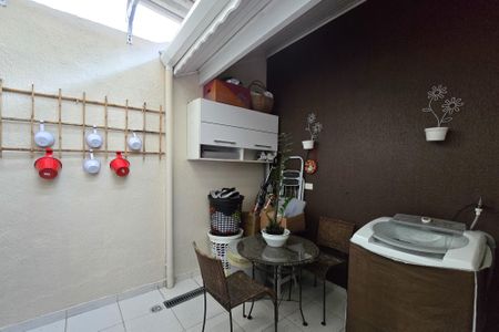 Casa à venda com 173m², 3 quartos e 2 vagasÁrea de Serviço