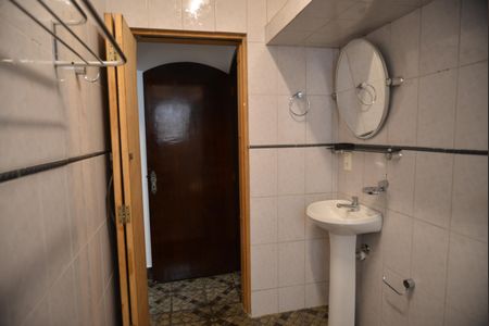 Casa para alugar com 243m², 6 quartos e 4 vagasBanheiro do Quarto 3