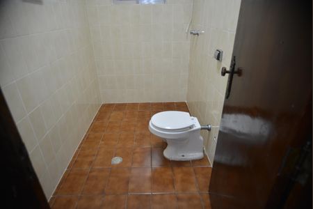 Casa para alugar com 243m², 6 quartos e 4 vagasBanheiro Social