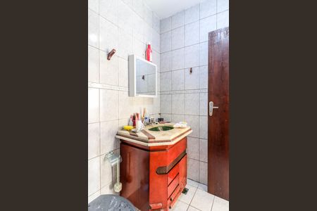 Casa à venda com 250m², 1 quarto e 1 vaga Casa à venda com 250m², 1 quarto e 1 vagaBanheiro do Salão Inferior