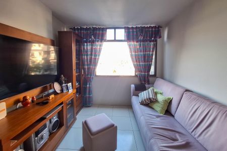 Apartamento à venda com 92m², 2 quartos e 1 vaga Apartamento à venda com 92m², 2 quartos e 1 vagaSala