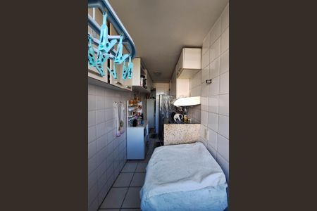 Apartamento à venda com 92m², 2 quartos e 1 vaga Apartamento à venda com 92m², 2 quartos e 1 vagaÁrea de Serviço