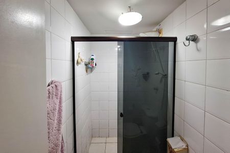 Apartamento à venda com 92m², 2 quartos e 1 vaga Apartamento à venda com 92m², 2 quartos e 1 vagaBanheiro