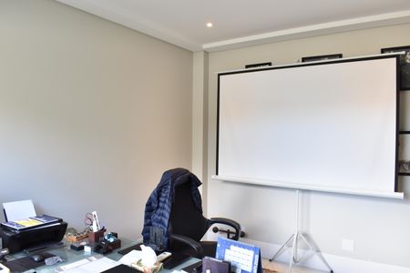 Casa para alugar com 590m², 5 quartos e 6 vagasSuíte 4