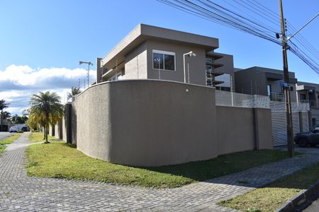 Casa para alugar com 590m², 5 quartos e 6 vagasFachada