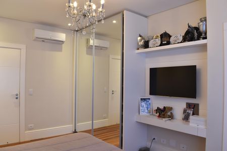 Casa para alugar com 590m², 5 quartos e 6 vagasSuíte 3