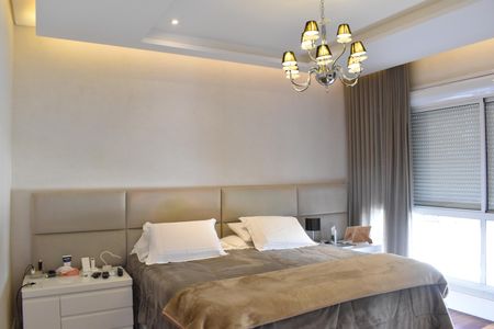 Casa para alugar com 590m², 5 quartos e 6 vagasSuíte Master