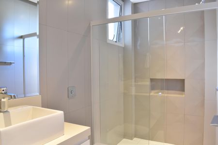 Casa para alugar com 590m², 5 quartos e 6 vagasBanheiro da Suíte 4