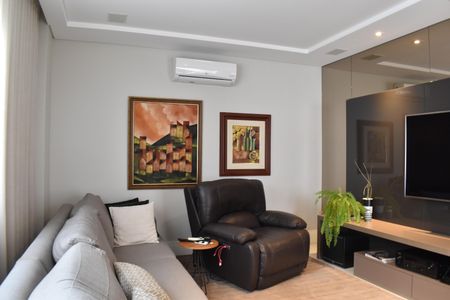 Casa para alugar com 590m², 5 quartos e 6 vagasSala 2