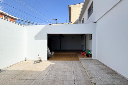 Casa para alugar com 165m², 3 quartos e 2 vagas Casa para alugar com 165m², 3 quartos e 2 vagasQuintal