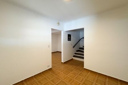 Casa para alugar com 165m², 3 quartos e 2 vagas Casa para alugar com 165m², 3 quartos e 2 vagasSala de Jantar