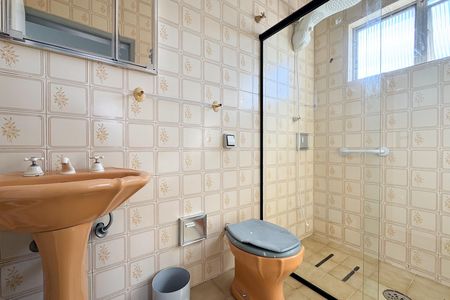 Casa para alugar com 165m², 3 quartos e 2 vagas Casa para alugar com 165m², 3 quartos e 2 vagasBanheiro - Suíte
