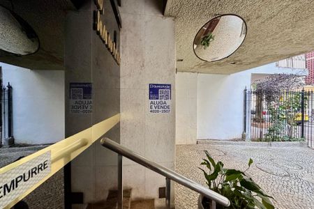 Apartamento à venda com 107m², 3 quartos e 1 vagaPlaquinha instalada