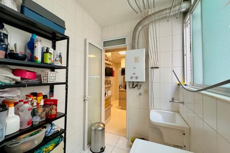 Apartamento à venda com 107m², 3 quartos e 1 vagaÁrea de Serviço