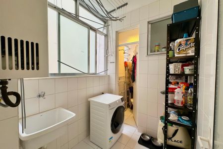 Apartamento à venda com 107m², 3 quartos e 1 vagaÁrea de Serviço