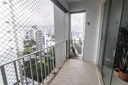 Apartamento para alugar com 156m², 3 quartos e 3 vagasVaranda