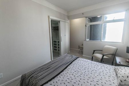 Apartamento para alugar com 156m², 3 quartos e 3 vagasSuíte