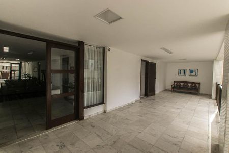 Área comum de apartamento para alugar com 3 quartos, 156m² em Costa Azul, Salvador