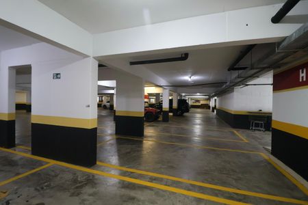 Apartamento para alugar com 158m², 3 quartos e 2 vagas Apartamento para alugar com 158m², 3 quartos e 2 vagasGaragem