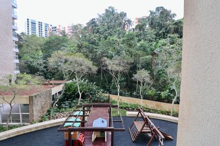 Apartamento para alugar com 158m², 3 quartos e 2 vagas Apartamento para alugar com 158m², 3 quartos e 2 vagasVista da Suíte 3