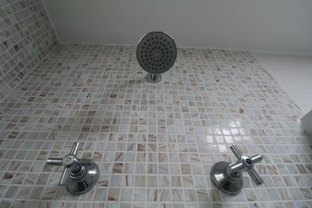 Apartamento para alugar com 158m², 3 quartos e 2 vagas Apartamento para alugar com 158m², 3 quartos e 2 vagasBanheiro da Suíte 1