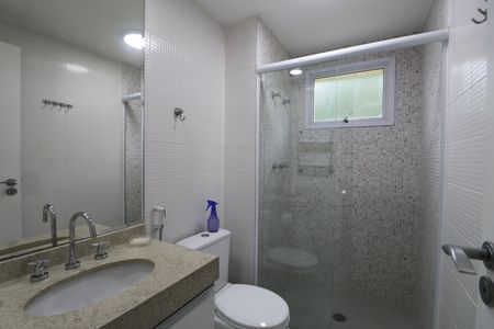 Apartamento para alugar com 158m², 3 quartos e 2 vagas Apartamento para alugar com 158m², 3 quartos e 2 vagasBanheiro da Suíte 2