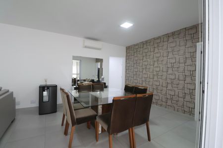 Apartamento para alugar com 158m², 3 quartos e 2 vagas Apartamento para alugar com 158m², 3 quartos e 2 vagasSala