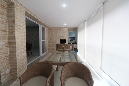 Apartamento para alugar com 158m², 3 quartos e 2 vagas Apartamento para alugar com 158m², 3 quartos e 2 vagasVaranda