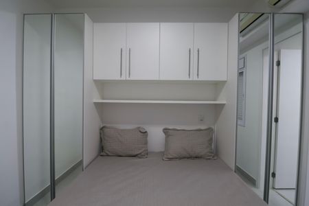 Apartamento para alugar com 158m², 3 quartos e 2 vagas Apartamento para alugar com 158m², 3 quartos e 2 vagas Suíte 2