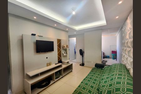 Sala de apartamento para alugar com 2 quartos, 45m² em Parque Xangri-lá, Contagem