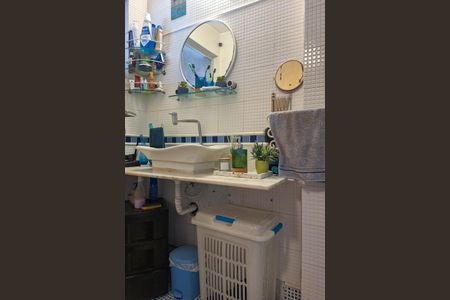 Apartamento para alugar com 108m², 3 quartos e 1 vaga Apartamento para alugar com 108m², 3 quartos e 1 vagaBanheiro 2