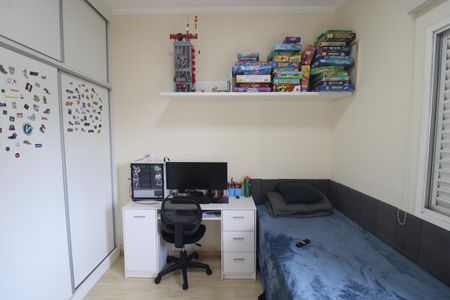 Apartamento à venda com 140m², 4 quartos e 6 vagasQuarto 2