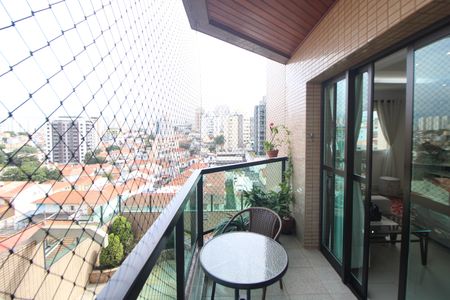 Apartamento à venda com 140m², 4 quartos e 6 vagasSala - Varanda