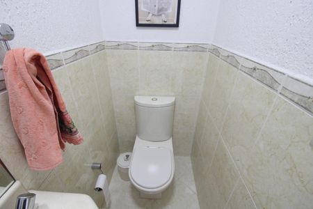 Apartamento à venda com 140m², 4 quartos e 6 vagasLavabo