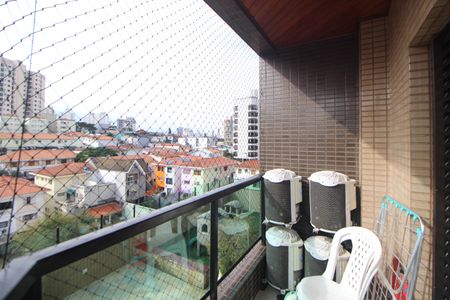 Apartamento à venda com 140m², 4 quartos e 6 vagas Varanda Suíte 2
