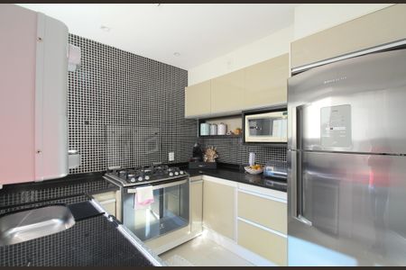 Apartamento para alugar com 107m², 3 quartos e 2 vagasCozinha