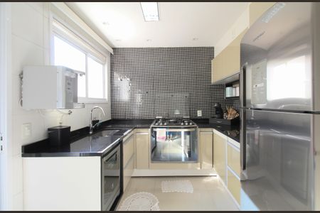 Apartamento para alugar com 107m², 3 quartos e 2 vagasCozinha