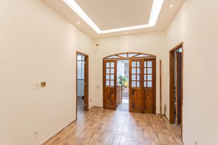 Casa à venda com 90m², 3 quartos e sem vagaSala